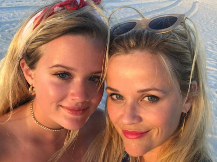 Ava Elizabeth Phillippe e Reese Witherspoon