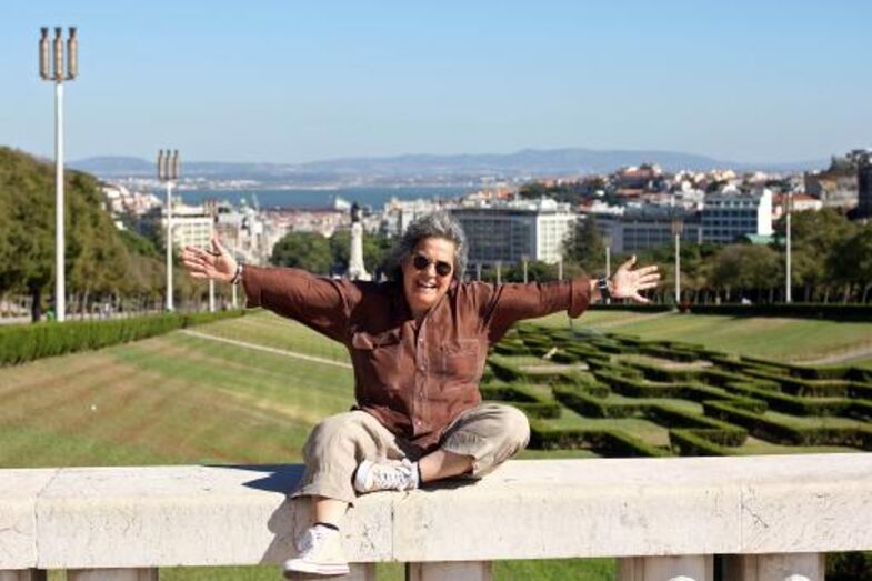 Cantora Dina