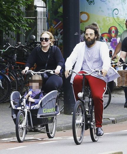 adele, Simon Konecki