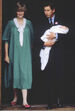 Charles e Diana, com o primeiro filho William. (1982)