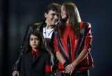 Filhos de Michael Jackson, Prince, Blanket, Paris