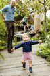 william, kate, filhos, louis, george, charlotte, jardim