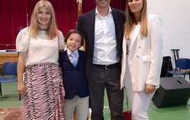 Nuno Gomes "babado" com o filho no dia da Primeira Comunhão