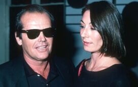 Enorme!!! Angelica Huston não consegue esquecer o ex Jack Nicholson e gaba-o em público 