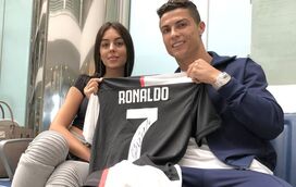 Insólito! Cristiano Ronaldo apela a solidariedade exibindo relógio de 1,5 milhões de euros