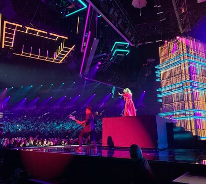 Kelly Clarkson operada de urgência após apresentar a gala de música