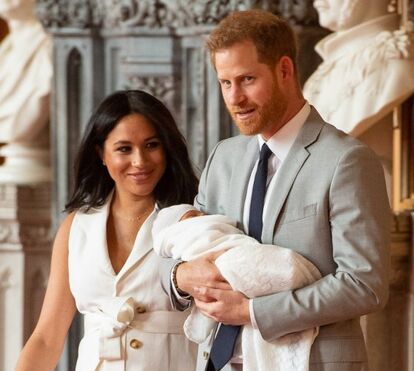 Que amor! Duques de Sussex revelam nova foto de Archie para celebrar Dia do Pai