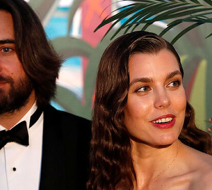 Tudo a postos! Charlotte Casiraghi e Dimitri Rassam trocam alianças... e já há quem dê pormenores da cerimónia
