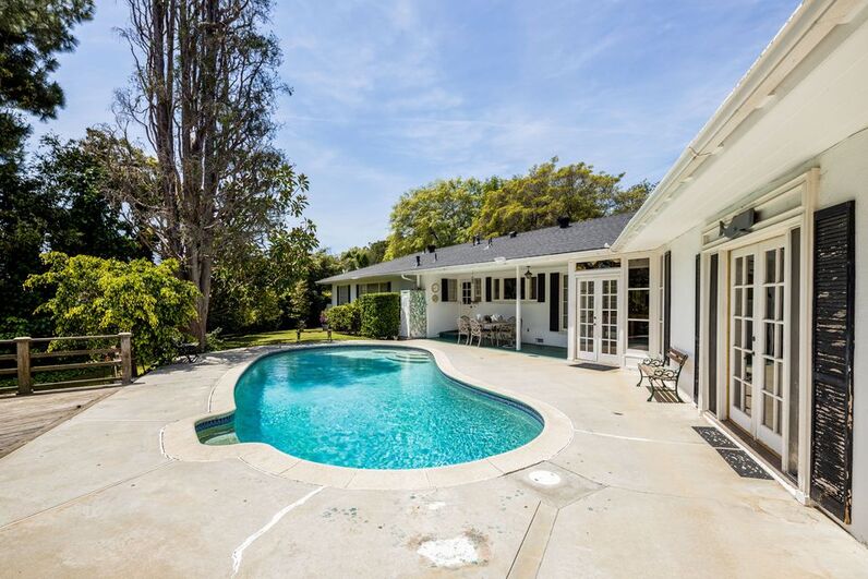 Priscilla Presley casa à venda