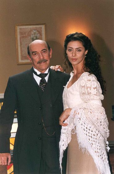 Maria Fernanda Cândido e Raul Cortez em 'Terra Nostra'