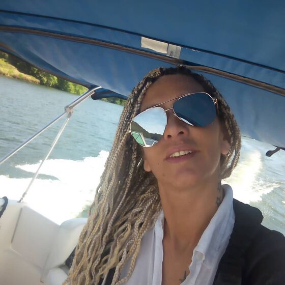 Maria Leal, namorado, passeio de barco, penúria, cantora, polémica, francisco d'eça leal, milionário