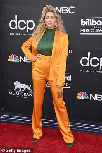 Tori Kelly