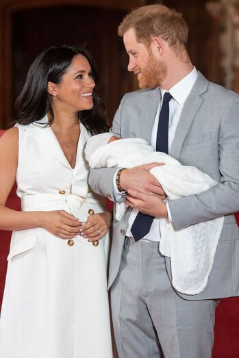 Harry e Meghan Markle com o primeiro filho.