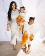 Kim Kardashian com os filhos