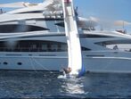 O craque da juventus está com a família de férias na Riviera francesa. Todas as imagens destes dias milionários.