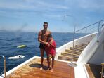 O craque da juventus está com a família de férias na Riviera francesa. Todas as imagens destes dias milionários.