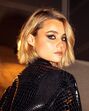 moda e beleza, sobrancelhas marcadas