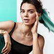 moda e beleza, sobrancelhas marcadas
