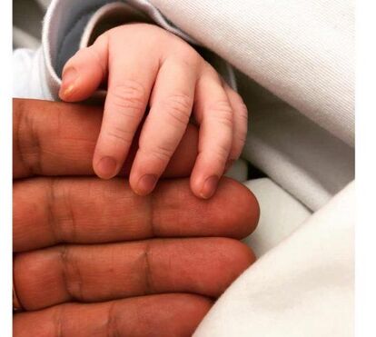 Teresa Peres e Miguel Ribeiro radiantes com o nascimento do terceiro filho 