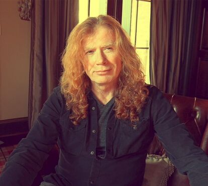 Dave Mustaine, vocalista da banda metal 'Megadeth', com cancro na garganta