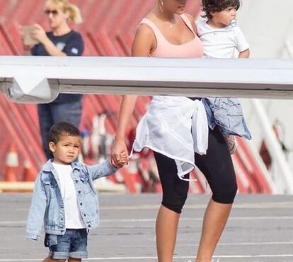 Cristiano Ronaldo termina férias na Grécia