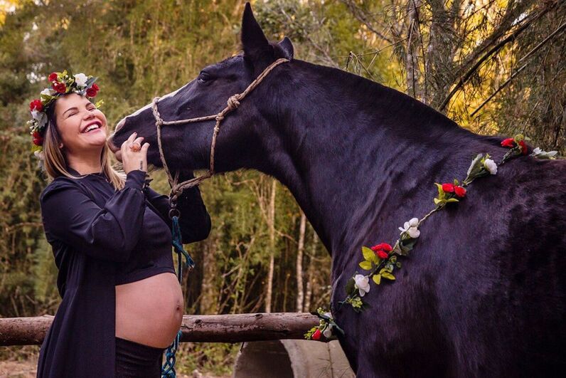 katia aveiro, seguidores, guerra, críticas, arrasa, brasil