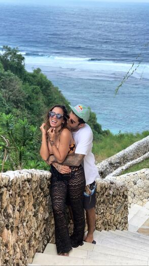 Anitta, Bali