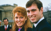 Príncipe André, Sarah Ferguson e Isabel II