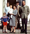 Príncipe André, Sarah Ferguson e Isabel II