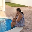Dolores Aveiro na piscina