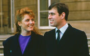 Príncipe André, Sarah Ferguson e Isabel II