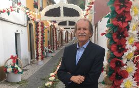 Duque de Bragança diverte-se na Festa dos Tabuleiros em Tomar 