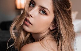 Arrepiante! Fãs de Sara Carreira lançam balões brancos perto da casa da cantora