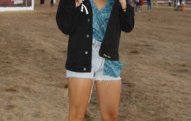 Os looks festivaleiros dos famosos no SBSR