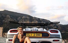 A piloto portuguesa mais sexy do mundo comprou mais uma máquina milionária por 2 milhões de euros