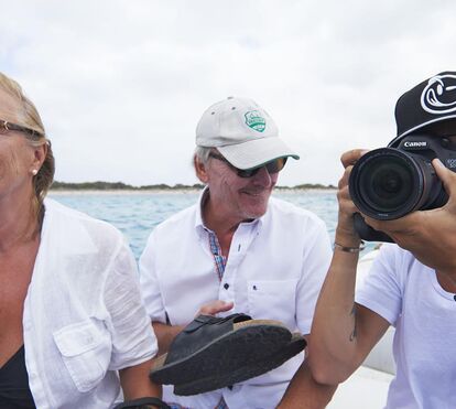 Pai de Avicii dá entrevista emotiva sobre o filho