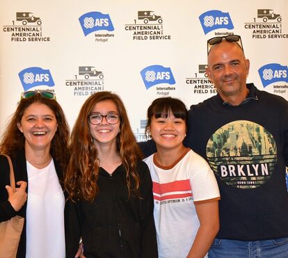 Candidaturas abertas para acolher uma nova cultura em família