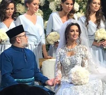 O drama do rei da Malásia que ficou sem trono e sem mulher