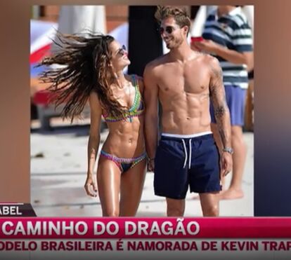Izabel Goulart a caminho do Dragão