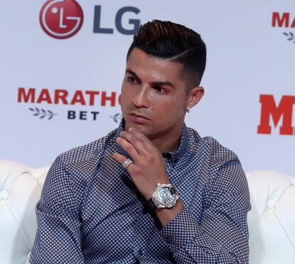 Depois de Cristiano Ronaldo anunciar que o 5.º bebé pode estar a caminho, Georgina volta a mostrar barriguinha