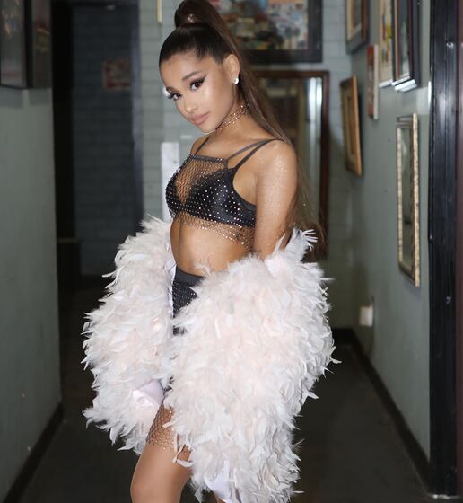 Aos 26 anos, Ariana Grande confessa problemas com o álcool 