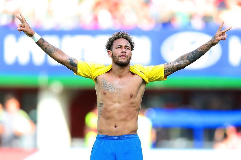 Como Cristiano Ronaldo e Neymar disputam atenção das fãs