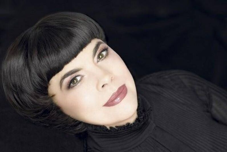  Mireille Mathieu