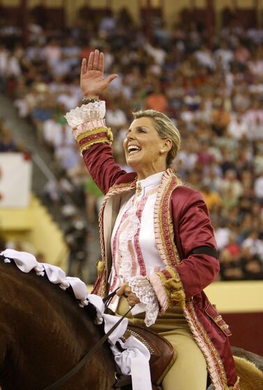 Ana Batista, cavaleira, toureira
