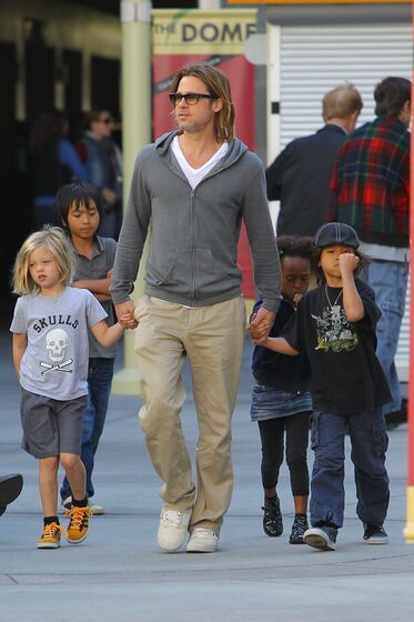 Brad Pitt e Angelina Jolie e a família
