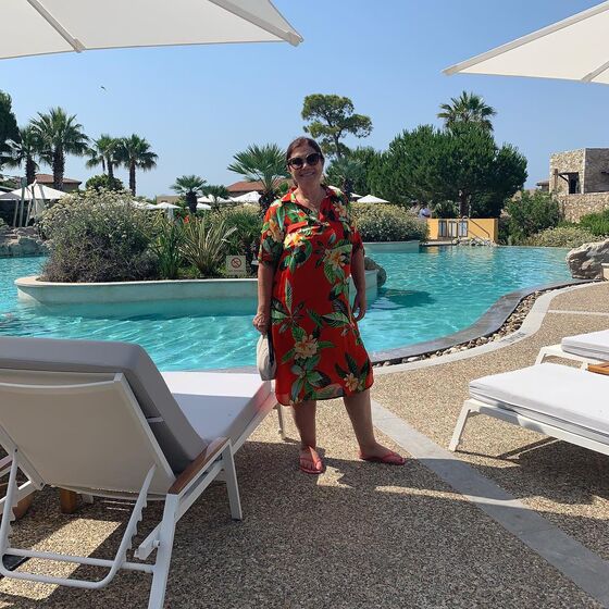 Dolores Aveiro na piscina