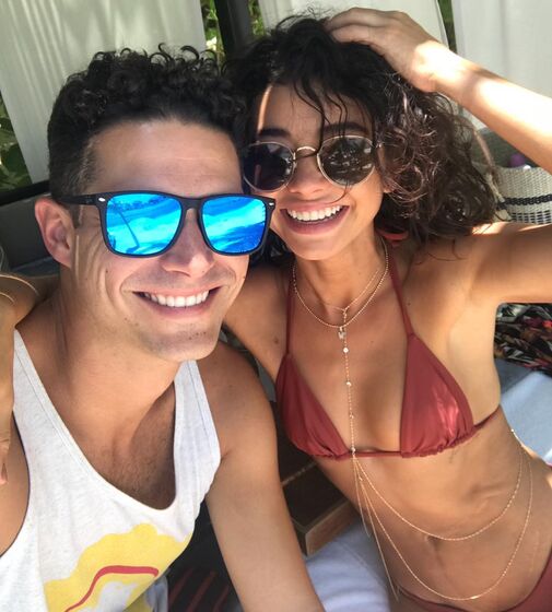 Sarah Hyland, Wells Adams