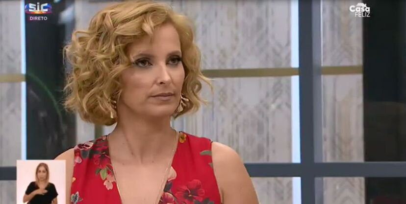 A cara de Cristina Ferreira quando Cláudio Ramos critica Carolina Deslandes