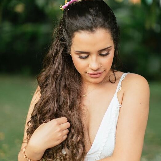 Alinne Araújo