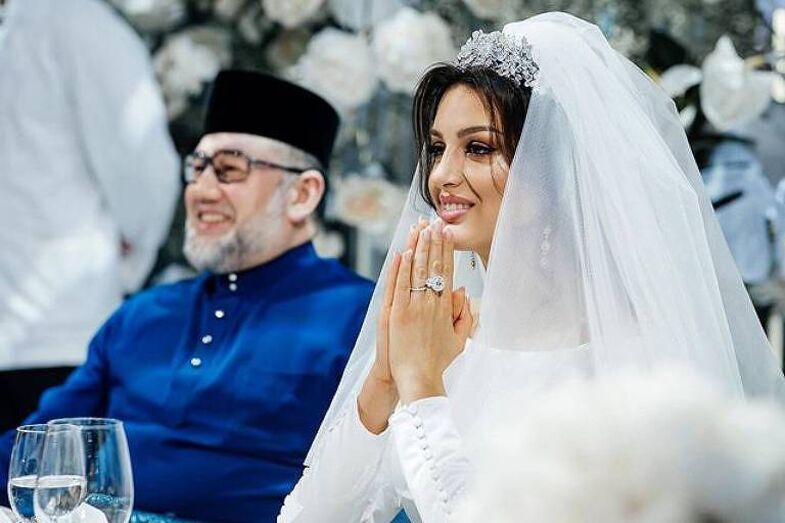 Mohammed  V e Rihana Oksana Voevodina